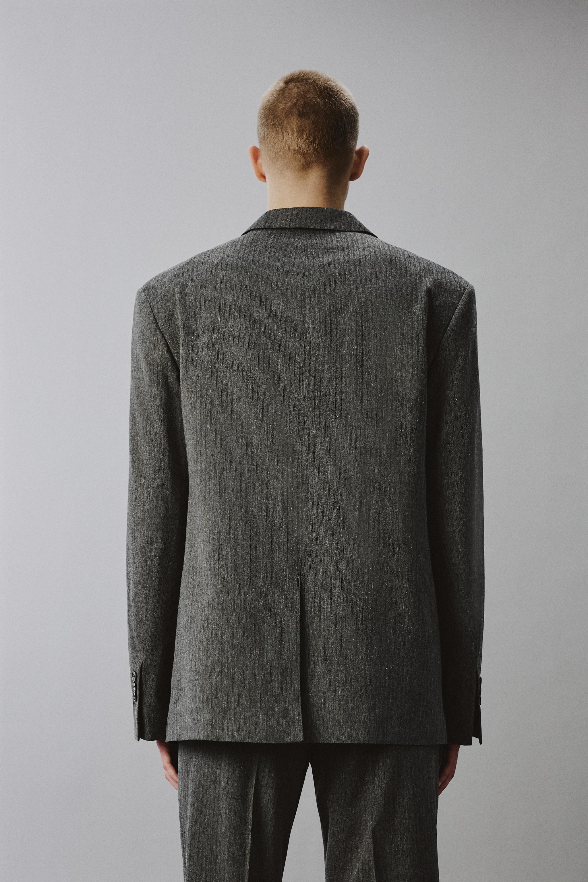 ピンストライプ柄ダブルブレストスーツブレザー - グレー | ZARA Japan