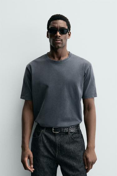 تيشرت HEAVYWEIGHT بأكمام قصيرة - رمادي أنثراسايت الخاص بـ Zara