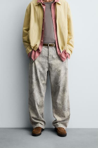 PANTALONS RELAXED FIT AMB ESTAMPAT ABSTRACTE - Estampat de Zara