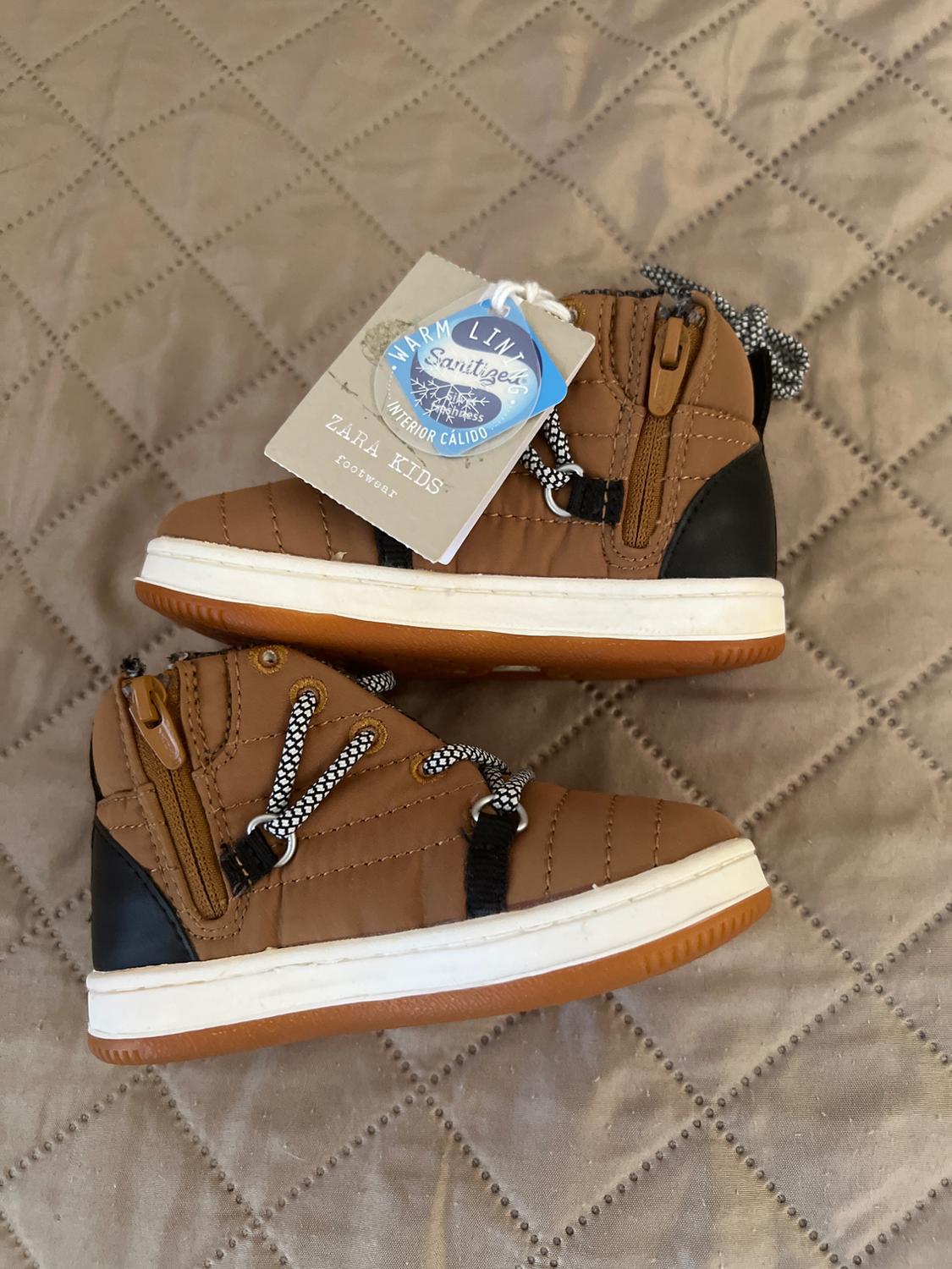 BABY/ CONTRASTING HIGH TOPS - Image 3