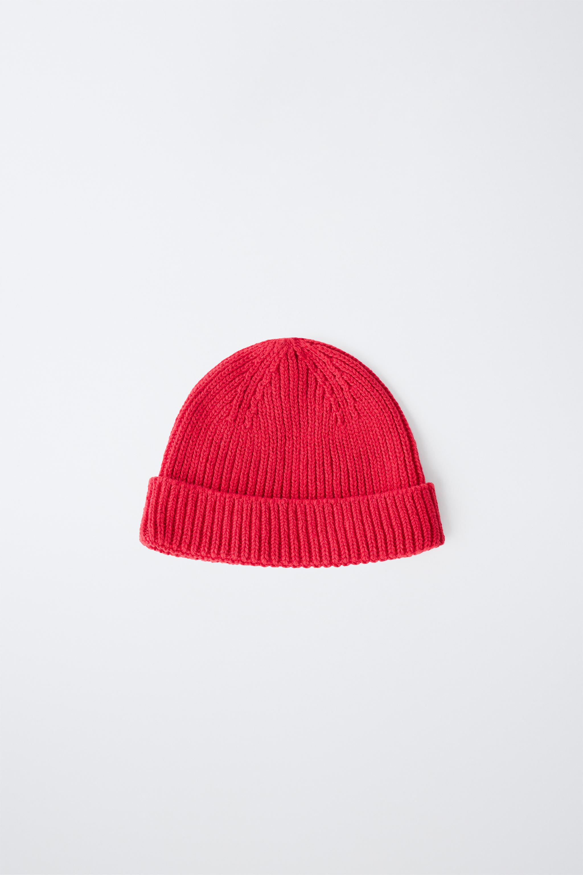PLAIN KNIT HAT — Red