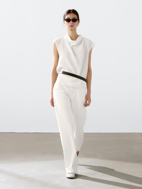 Flowing blouse with draped collar