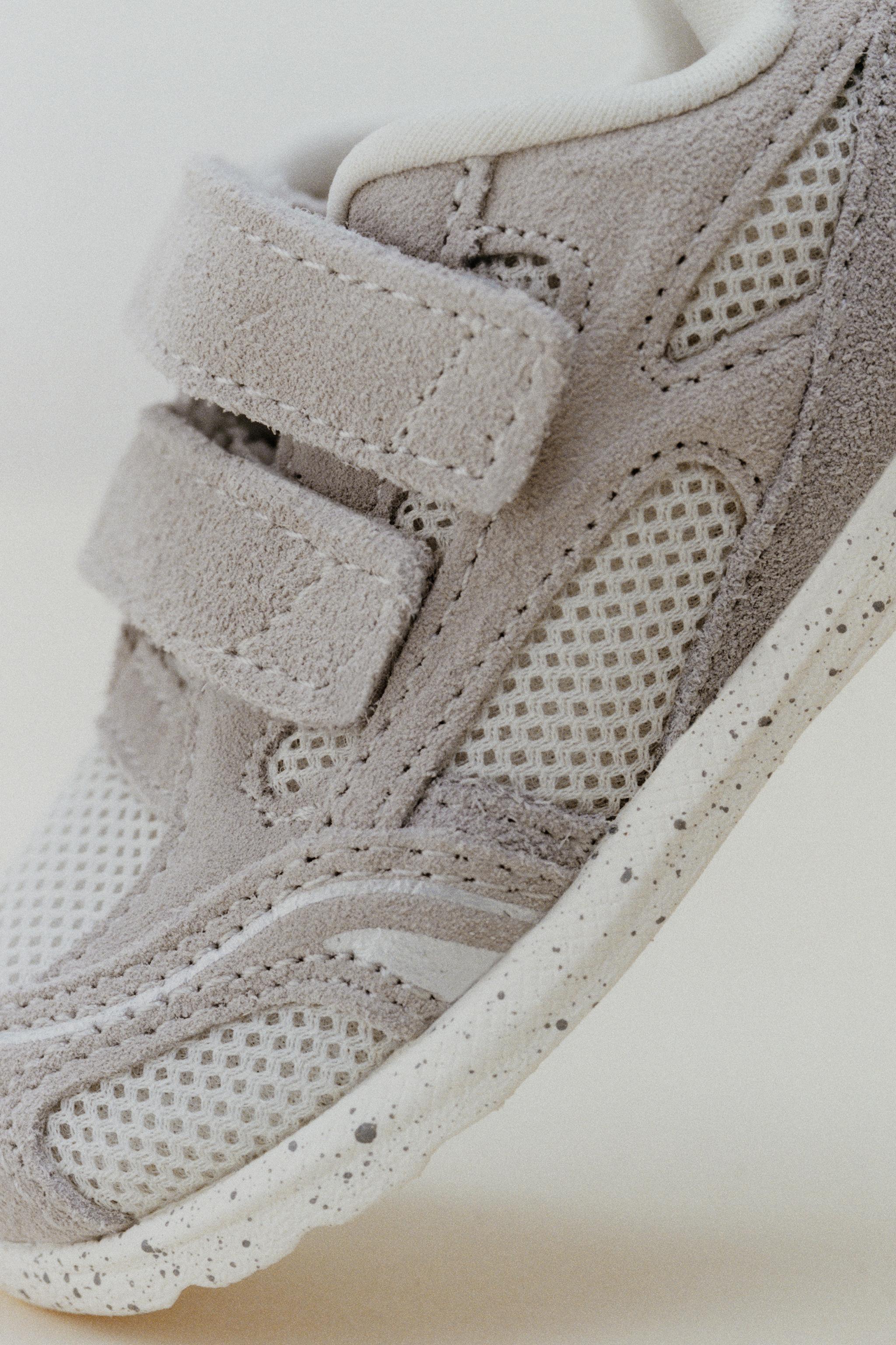 BAREFOOT SNEAKERS — Two-tone
