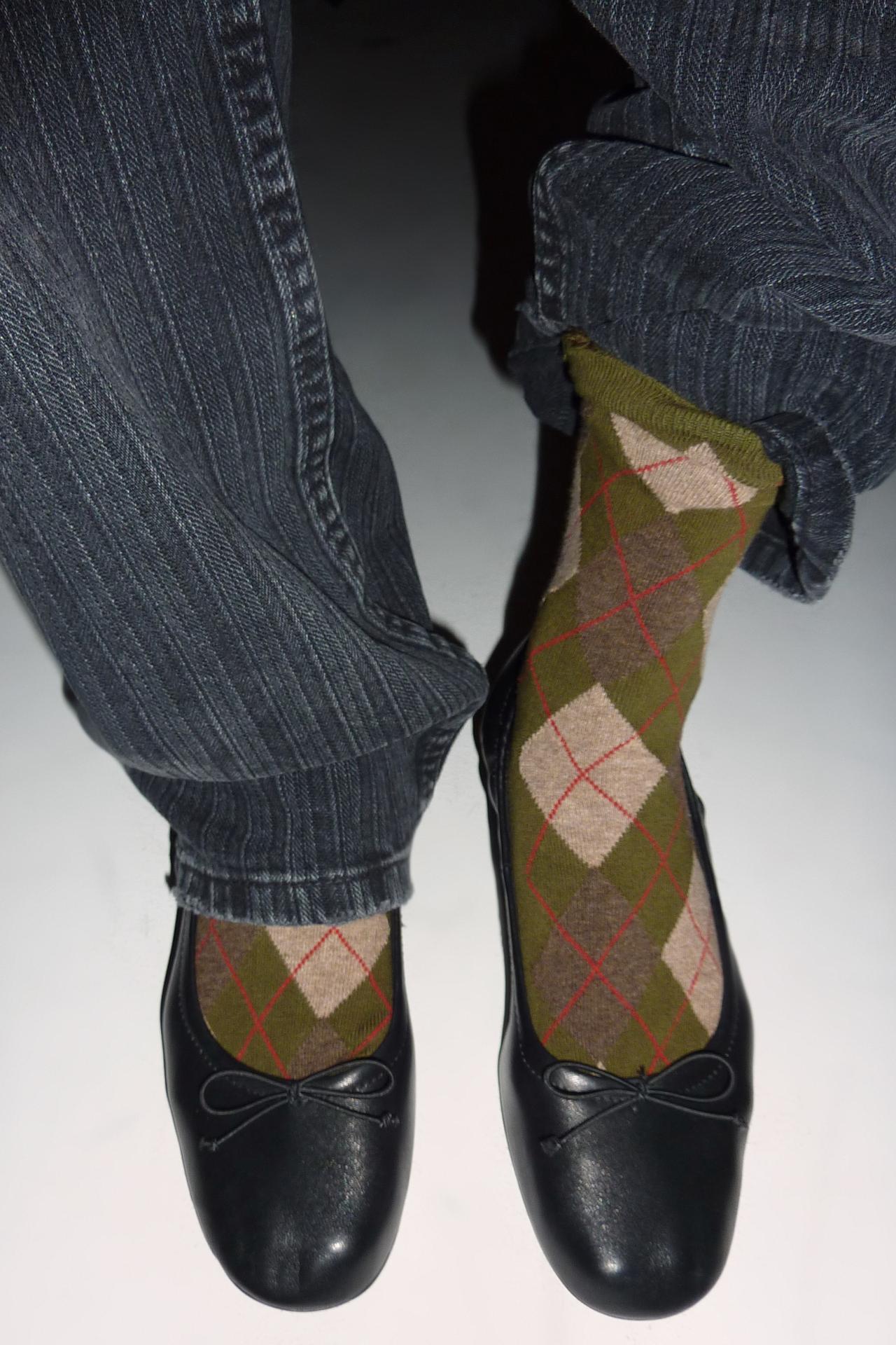 ARGYLE PATTERN SOCKS — Khaki