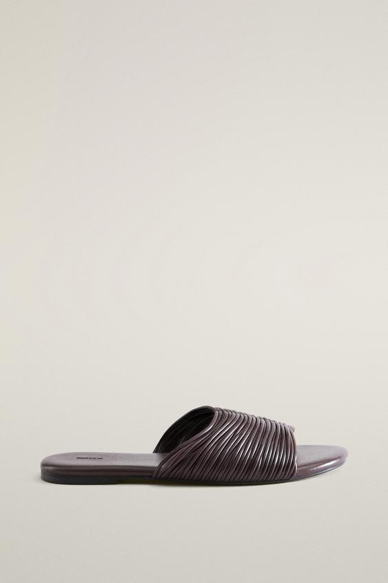 LEATHER SANDALS WITH STRAPS - أحمر عنابي الخاص بـ Zara - صورة 0