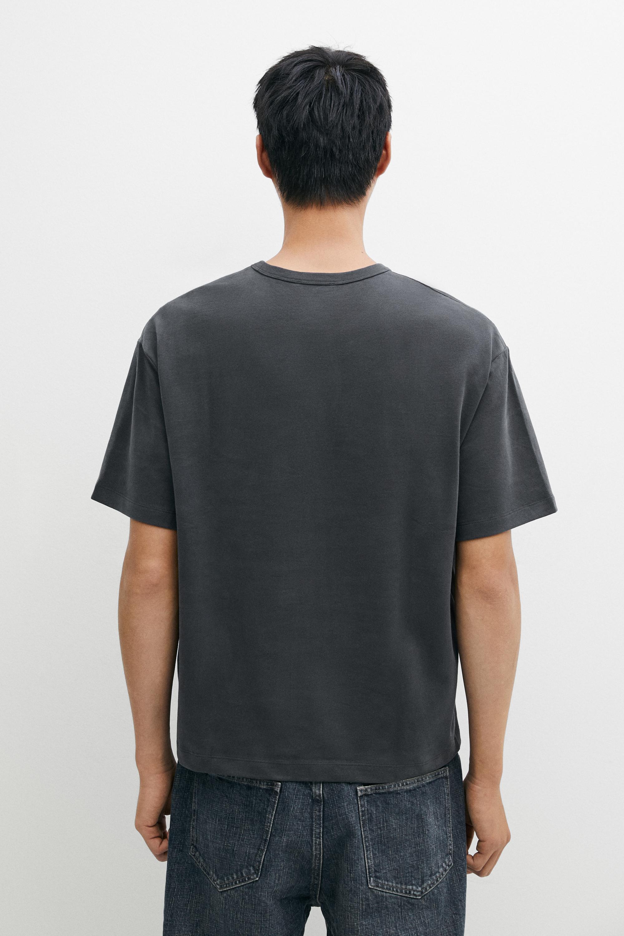 100% cotton boxy short sleeve T-shirt