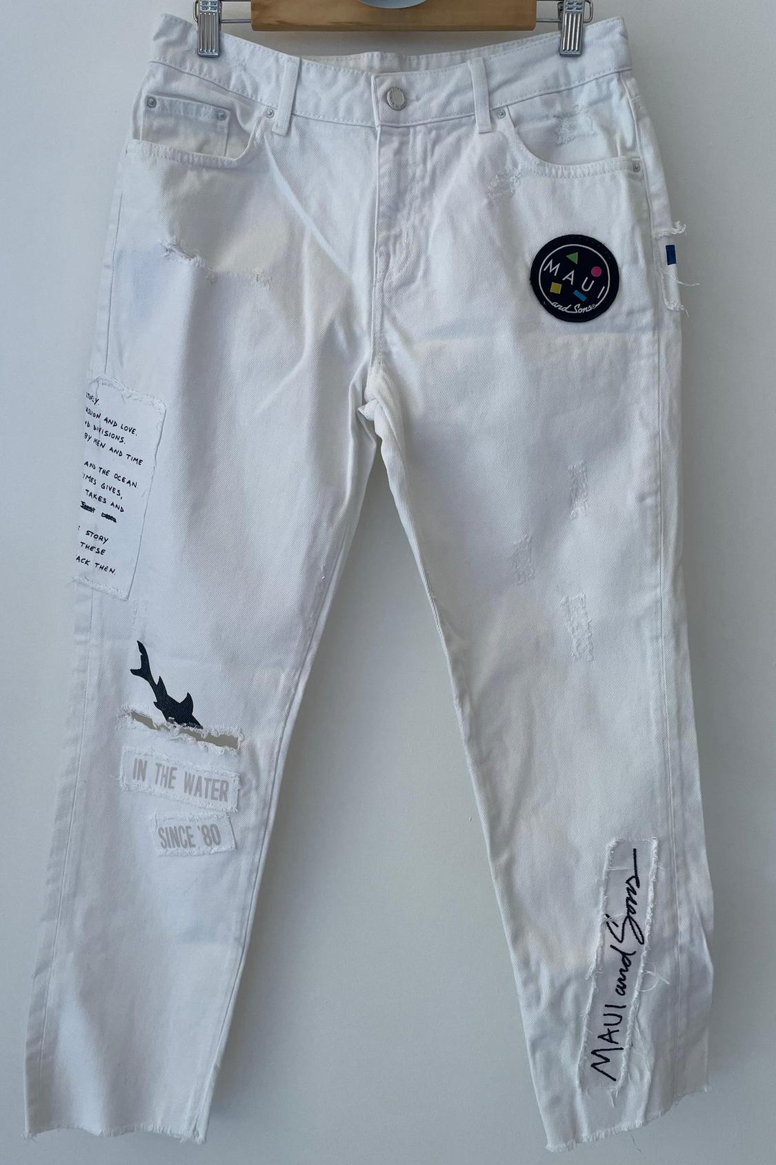 RELAXED FIT JEANS WITH PATCHES