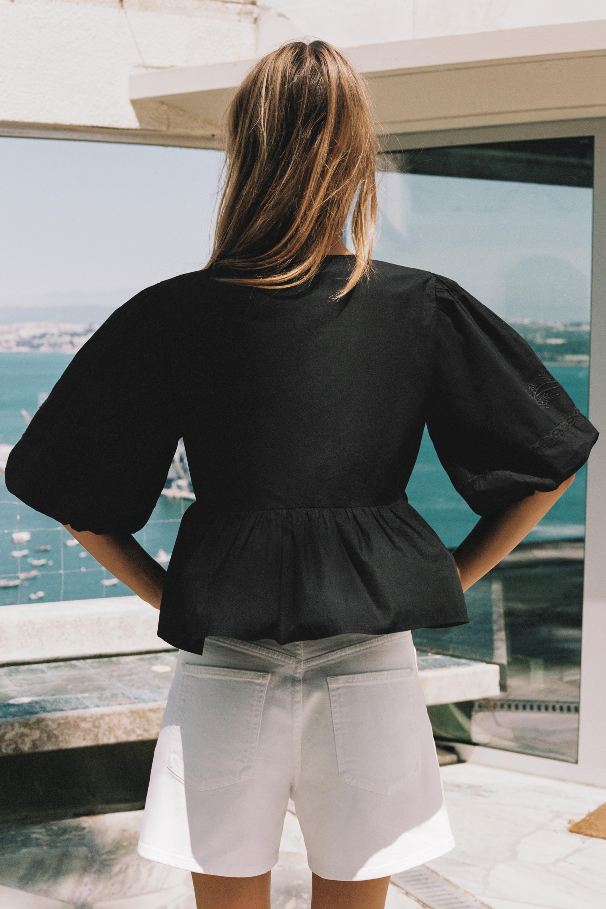 Женские рубашки Zara EMBROIDERED PUFF SLEEVE SHIRT — фото 6