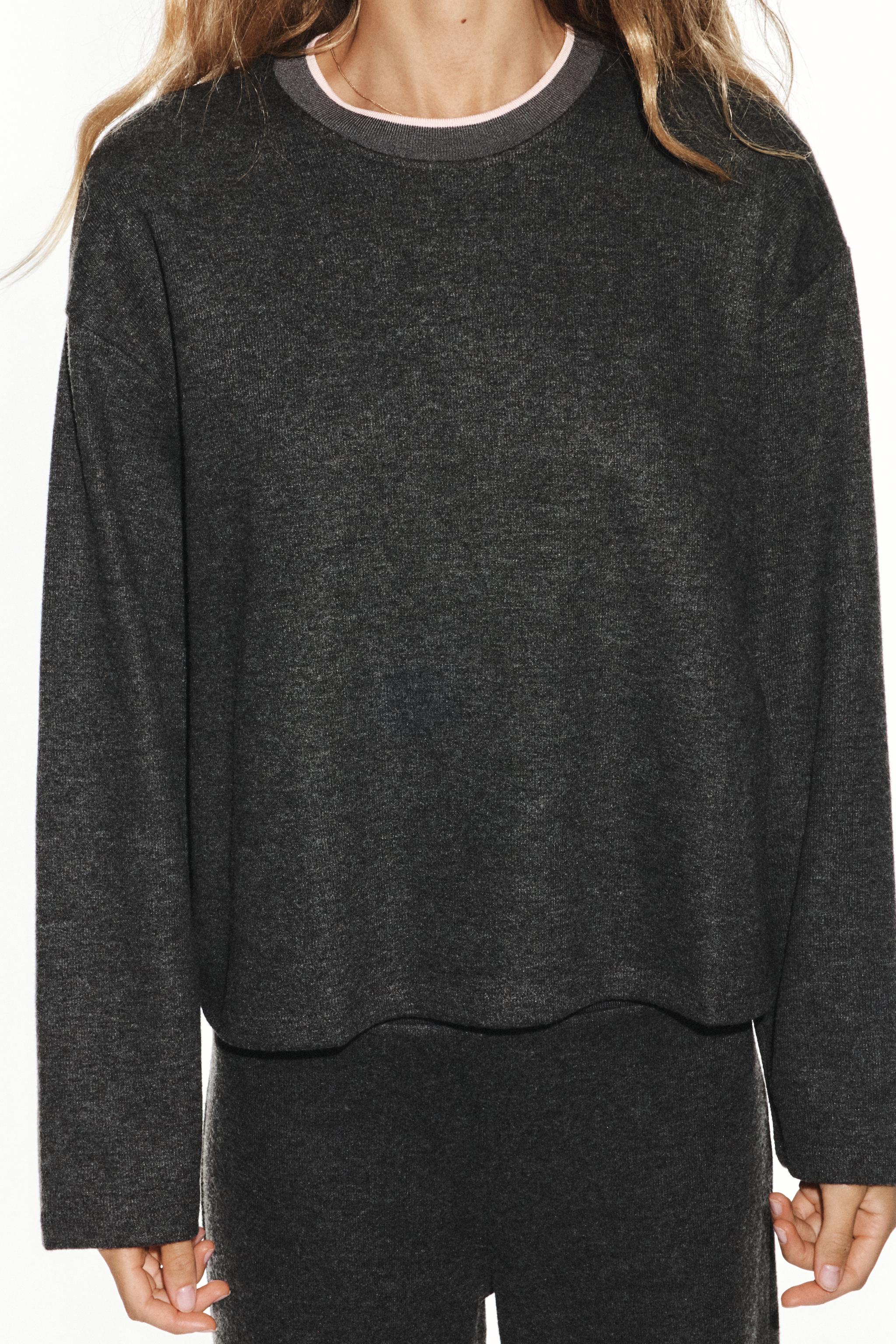 SOFT CONTRAST-STRIPE SWEATSHIRT