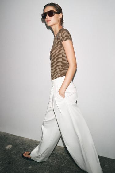 CAMISETA RAYAS - Beige de Zara