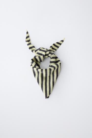 100% CASHMERE STRIPED SCARF - Light yellow by Zara