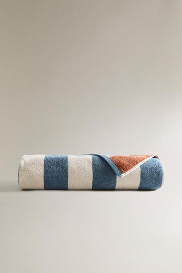 SERVIETTE DE BAIN COTON RÉVERSIBLE RAYURES - Rayures de Zara - Image 2