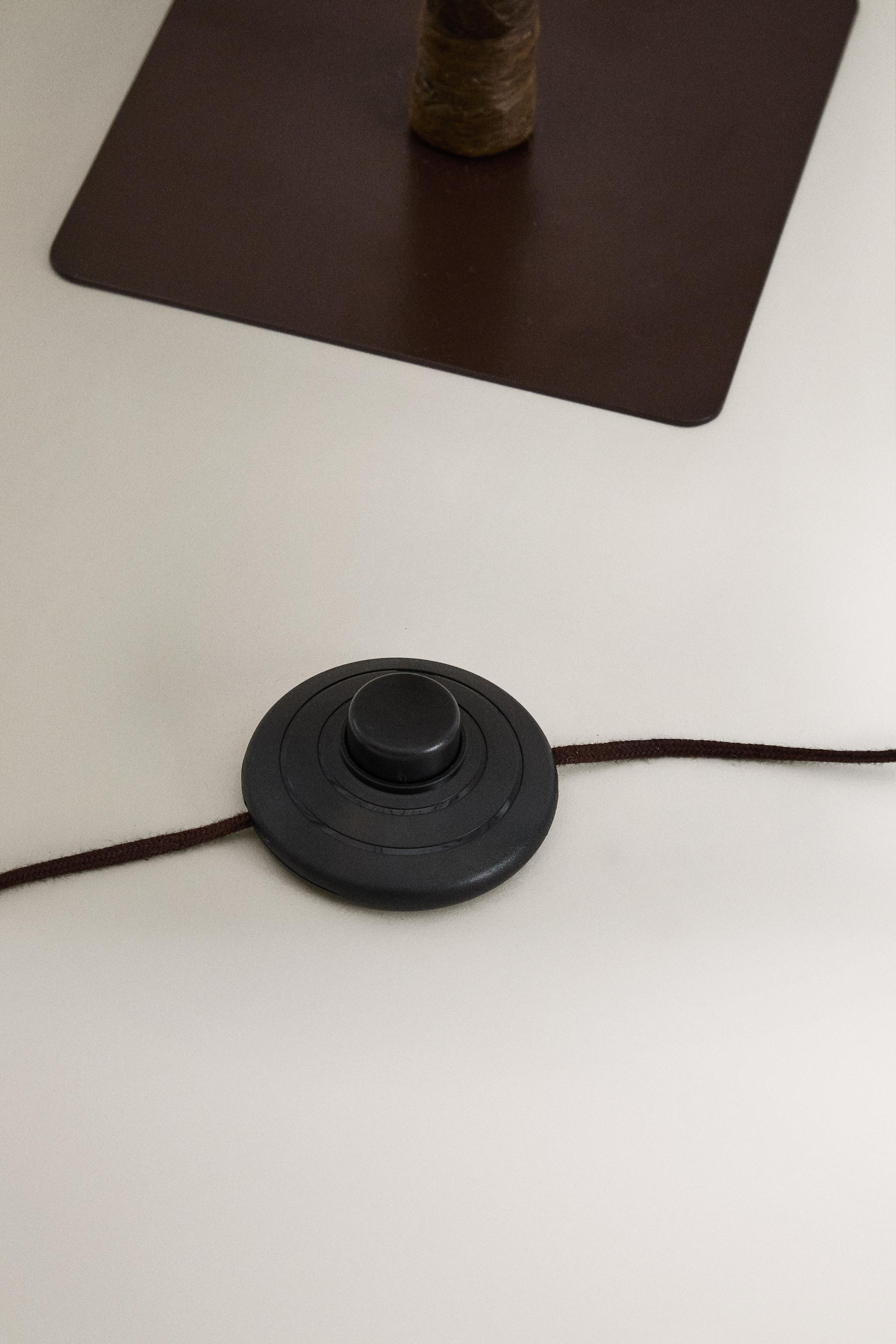 LED LIGHT CHRISTMAS TREE (43.3")