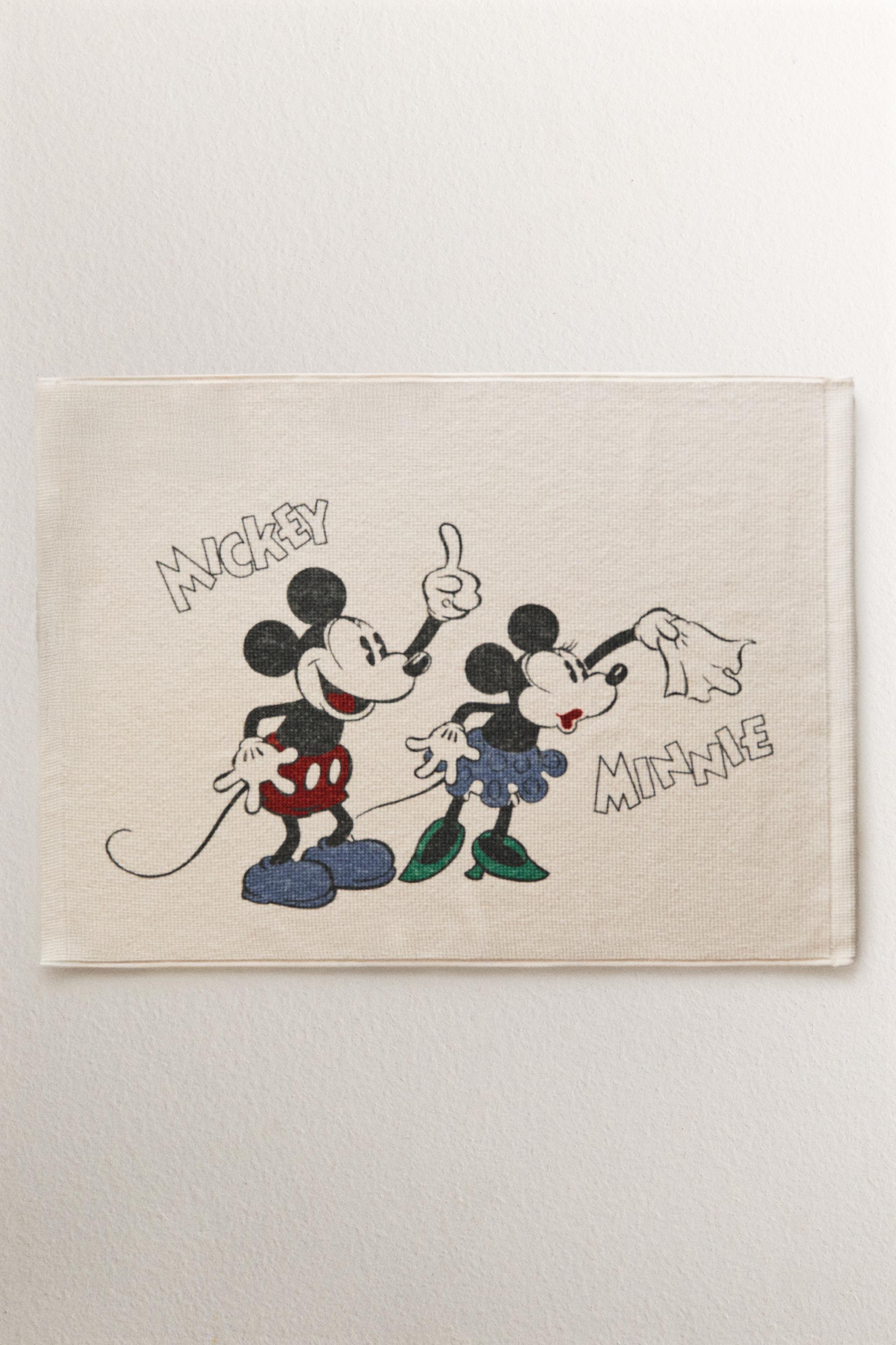 KIDS’ MICKEY & MINNIE ©DISNEY BATH MAT