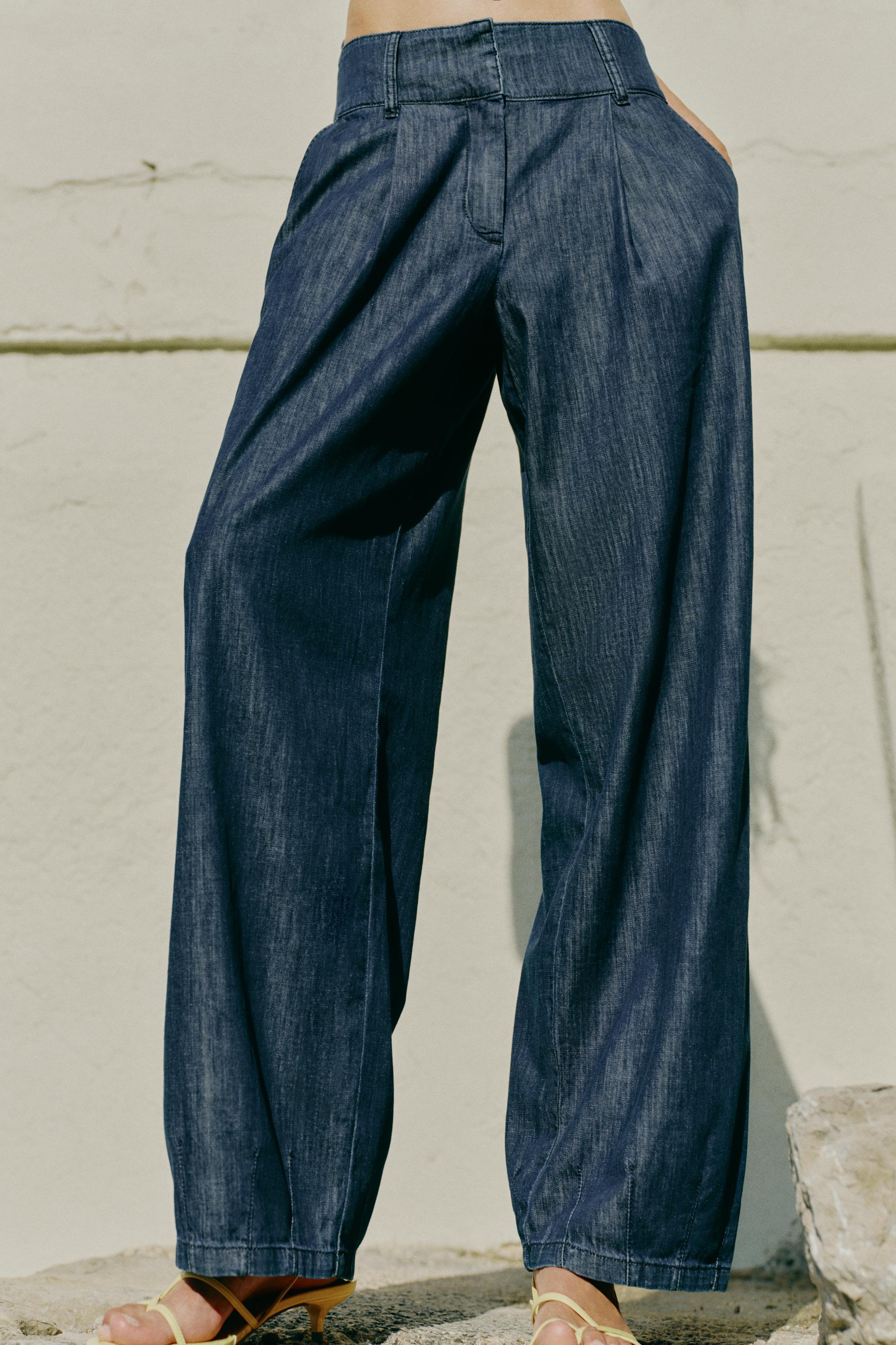 PLEATED BARREL PANTS — Blue