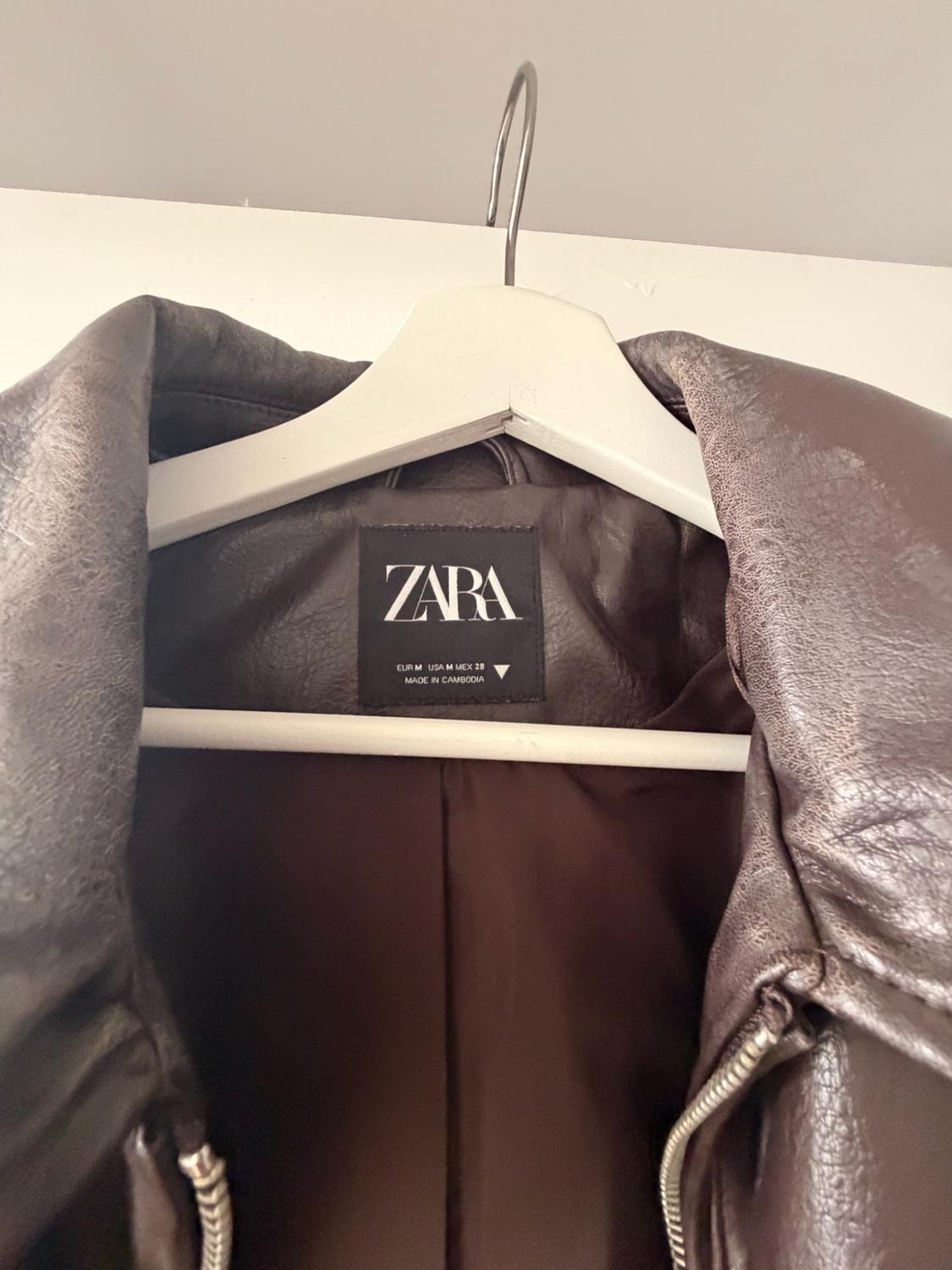 LEATHER EFFECT BOMBER JACKET - Image 2