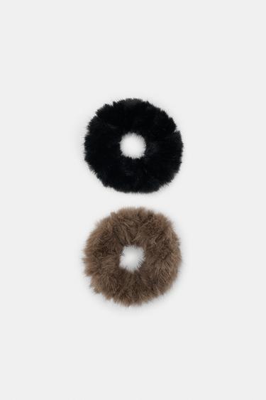 2-PACK OF FAUX FUR SCRUNCHIES - Black by Zara - Image 0
