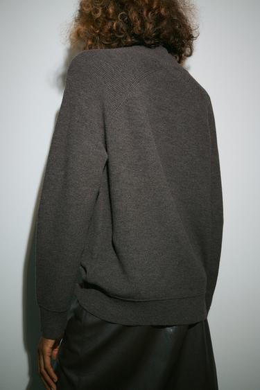 PULL EN MAILLE À COL MONTANT - Marron / Taupe de Zara - Image 3