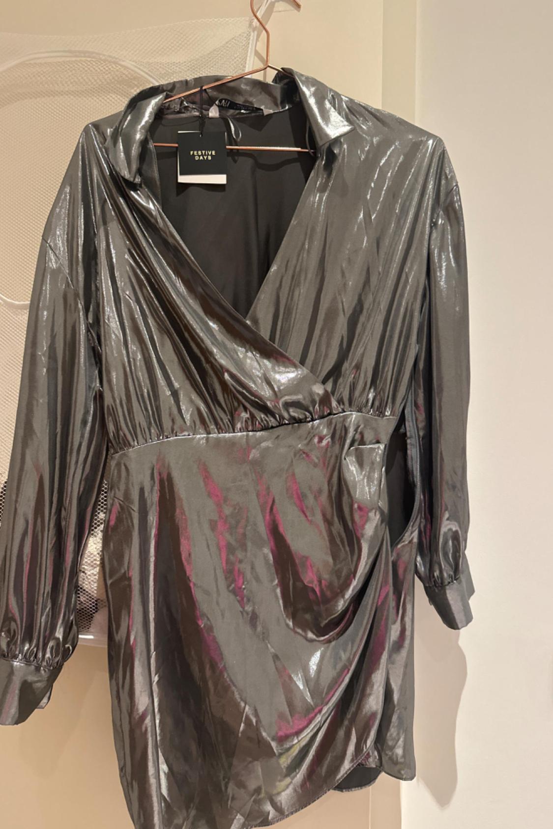 SHORT METALLIC DRESS