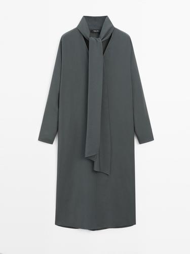 Vestido midi escote pico lazada - 846 de Zara