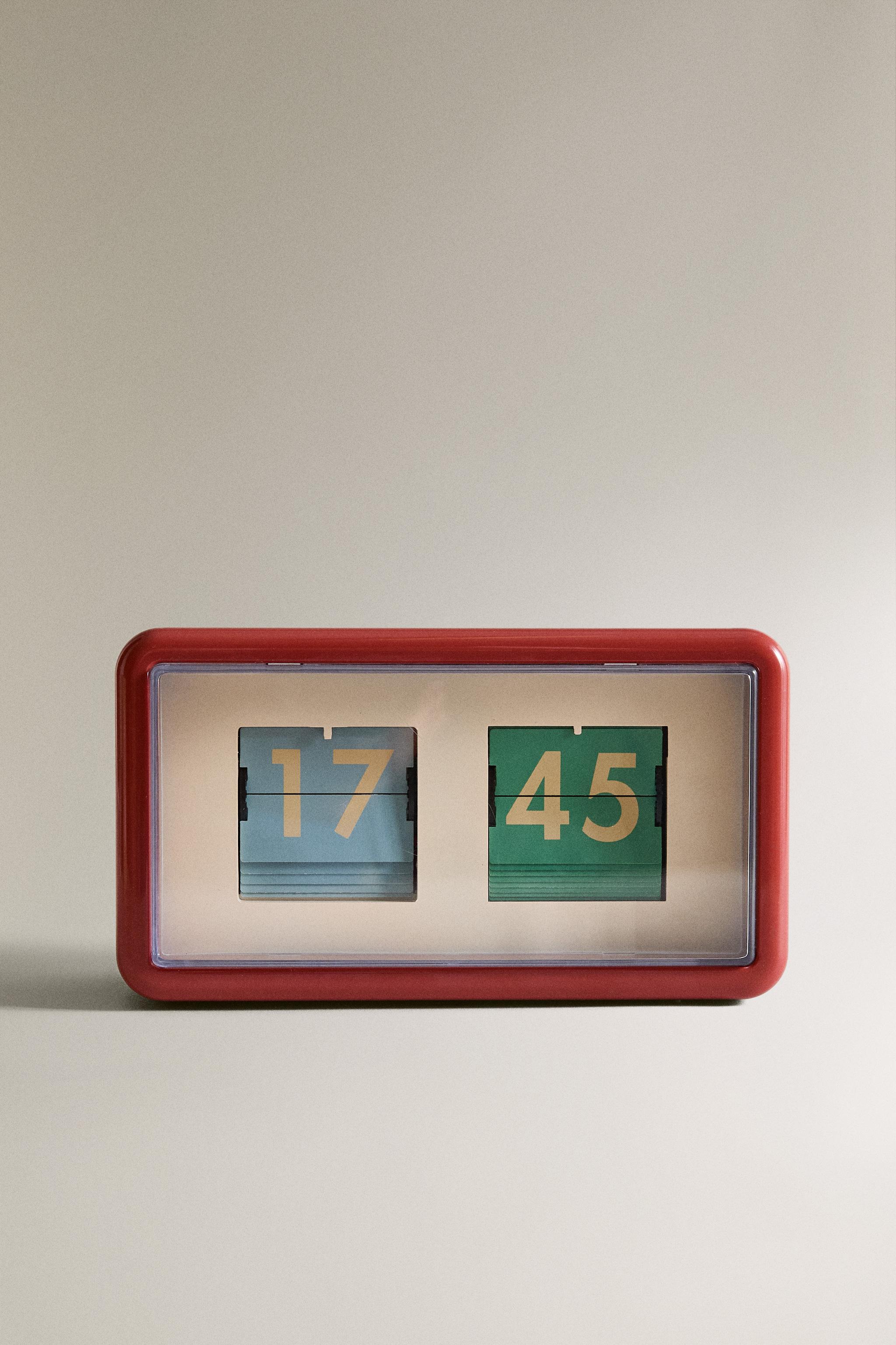 FLAP CLOCK - Reddish | ZARA United States
