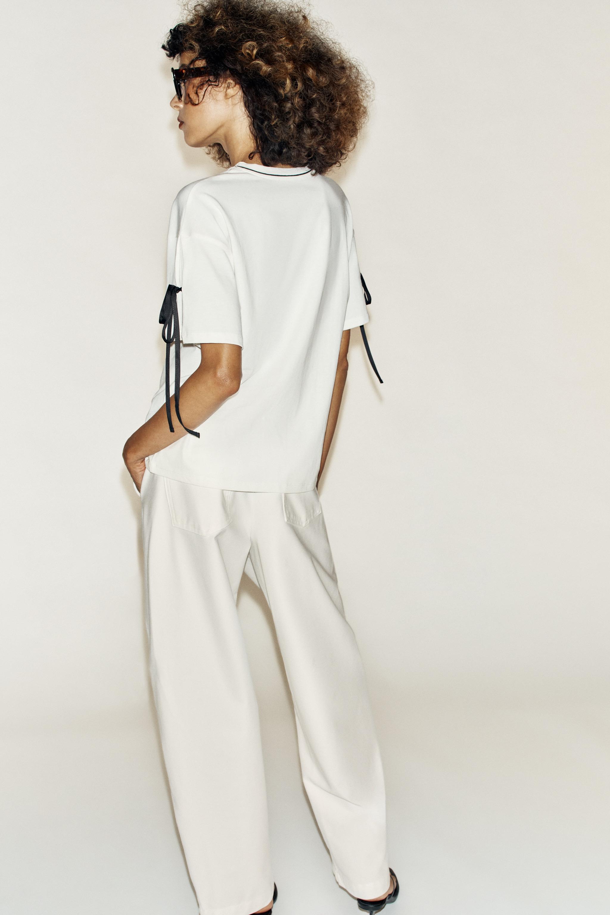 CONTRAST TRIM T-SHIRT