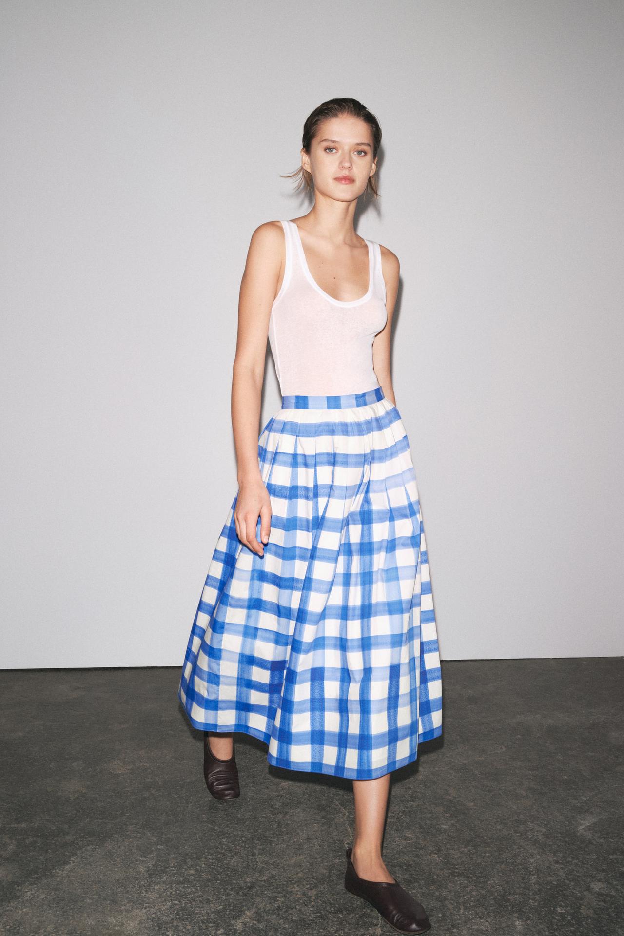 FALDA MIDI CUADROS ZW COLLECTION - Azul / Blanco de Zara
