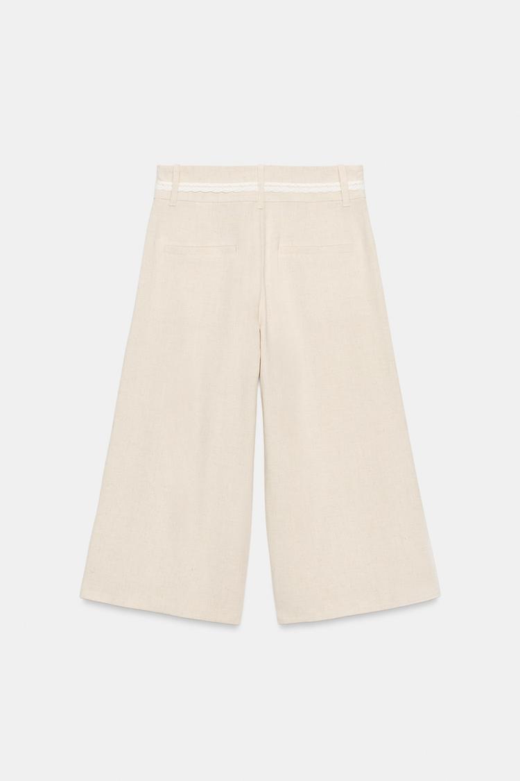 Pantalones cortos Bermuda de lino con encaje 6