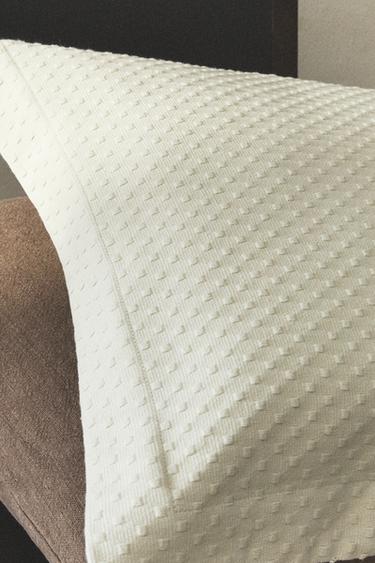 CAPA DE ALMOFADA COM DESIGN DE PONTOS - Verde da Zara