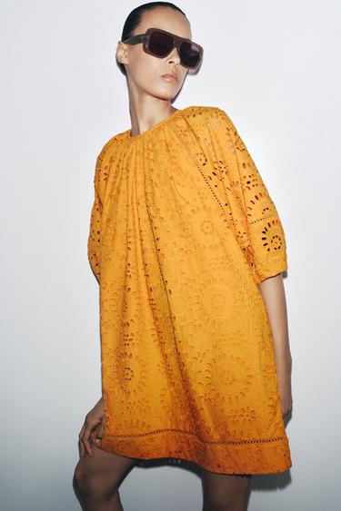 ROBE COURTE BRODÉE ZW COLLECTION - Mandarine de Zara - Image 4