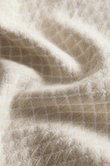 DIAMOND DECORATIVE THROW - Ecru by Zara - Image 2