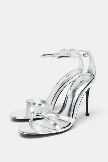 SANDALES À TALONS HAUTS EFFET MÉTALLISÉ - Argent de Zara - Image 5