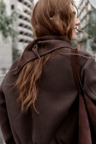 VESTE DOUCE AVEC FINITIONS EN MATIÈRE SYNTHÉTIQUE - Marron de Zara - Image 4