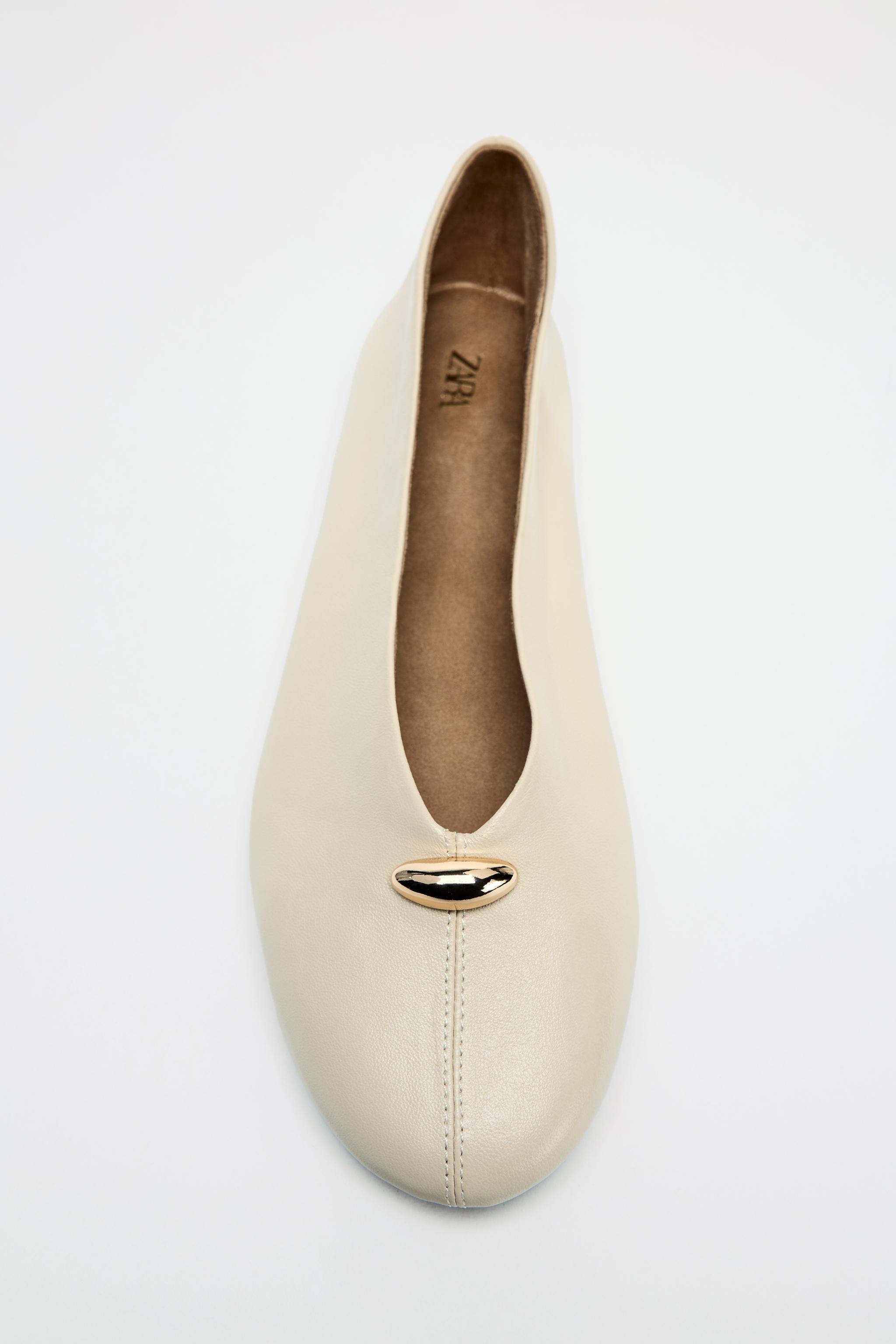 LEATHER BALLERINAS WITH METAL APPLIQUÉ — Ecru White