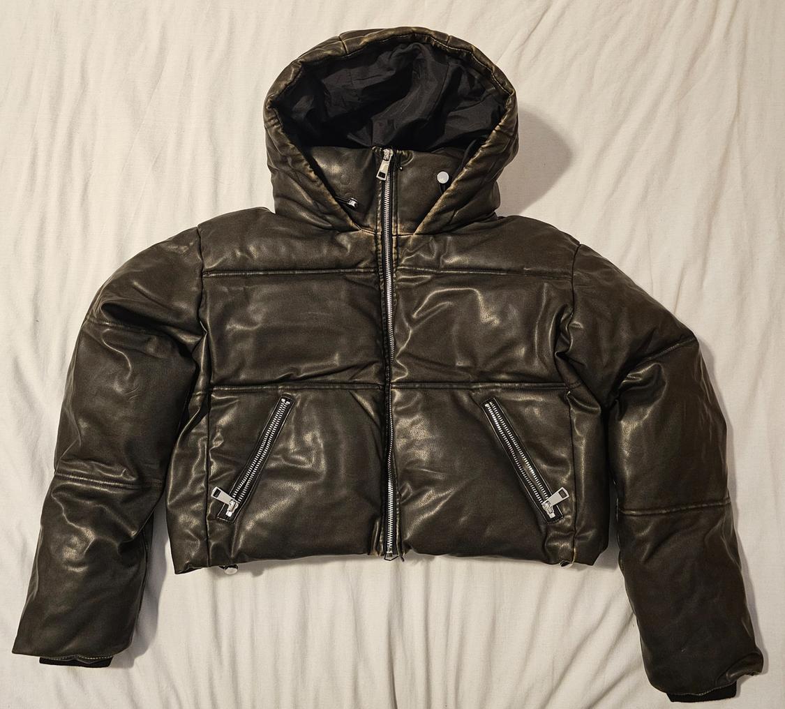 LEATHER EFFECT SHORT PUFFER ANORAK