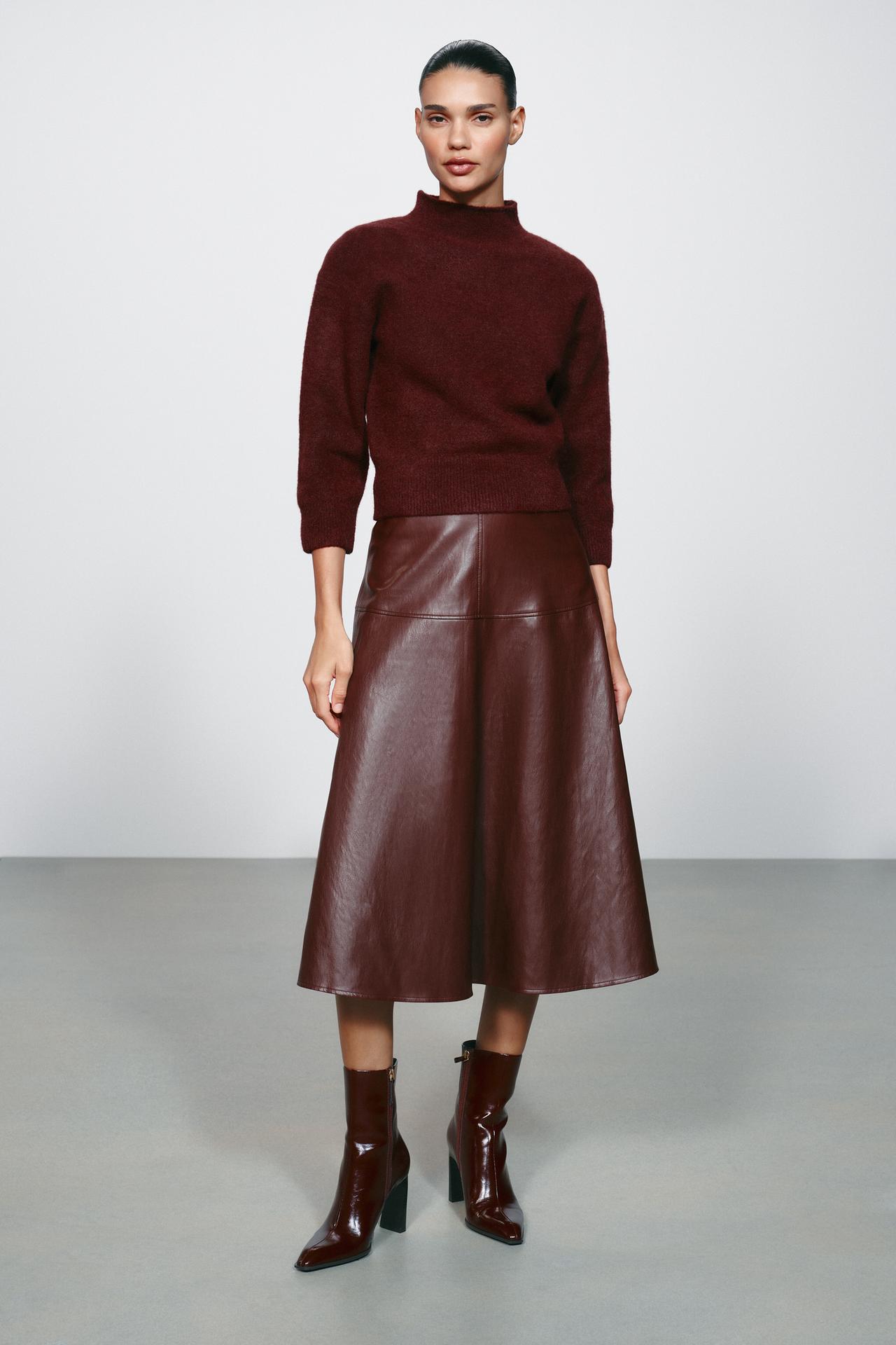 SOFT KNIT HIGH NECK JUMPER