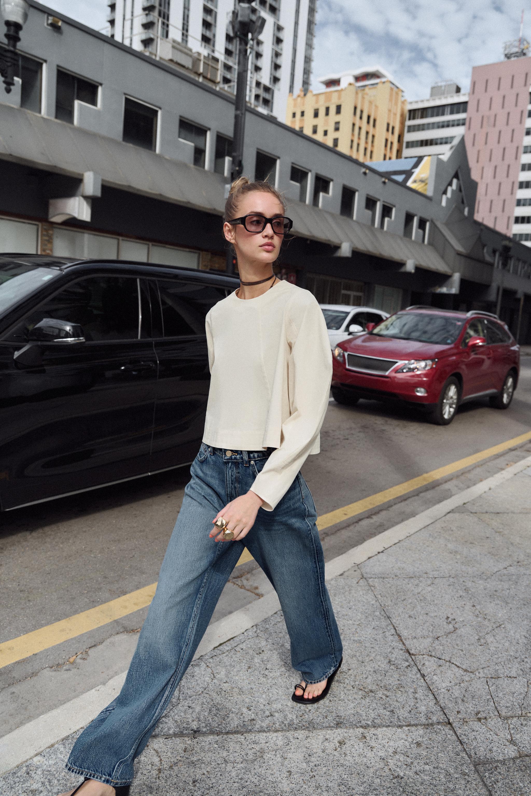 ボリュームスリーブ クロップドトップス - エクリュ | ZARA Japan / 日本