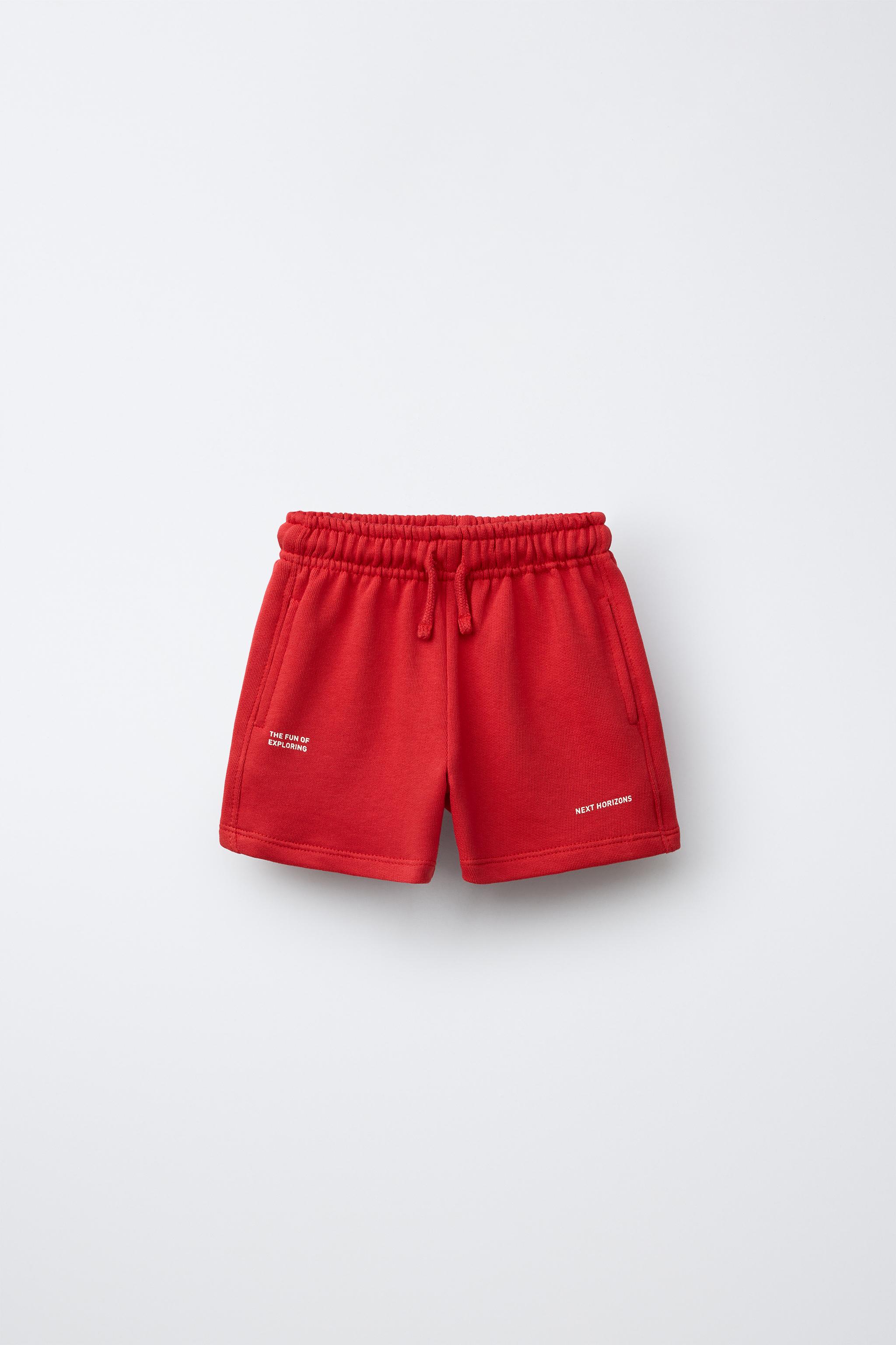 BASIC TEXT SHORTS — Red