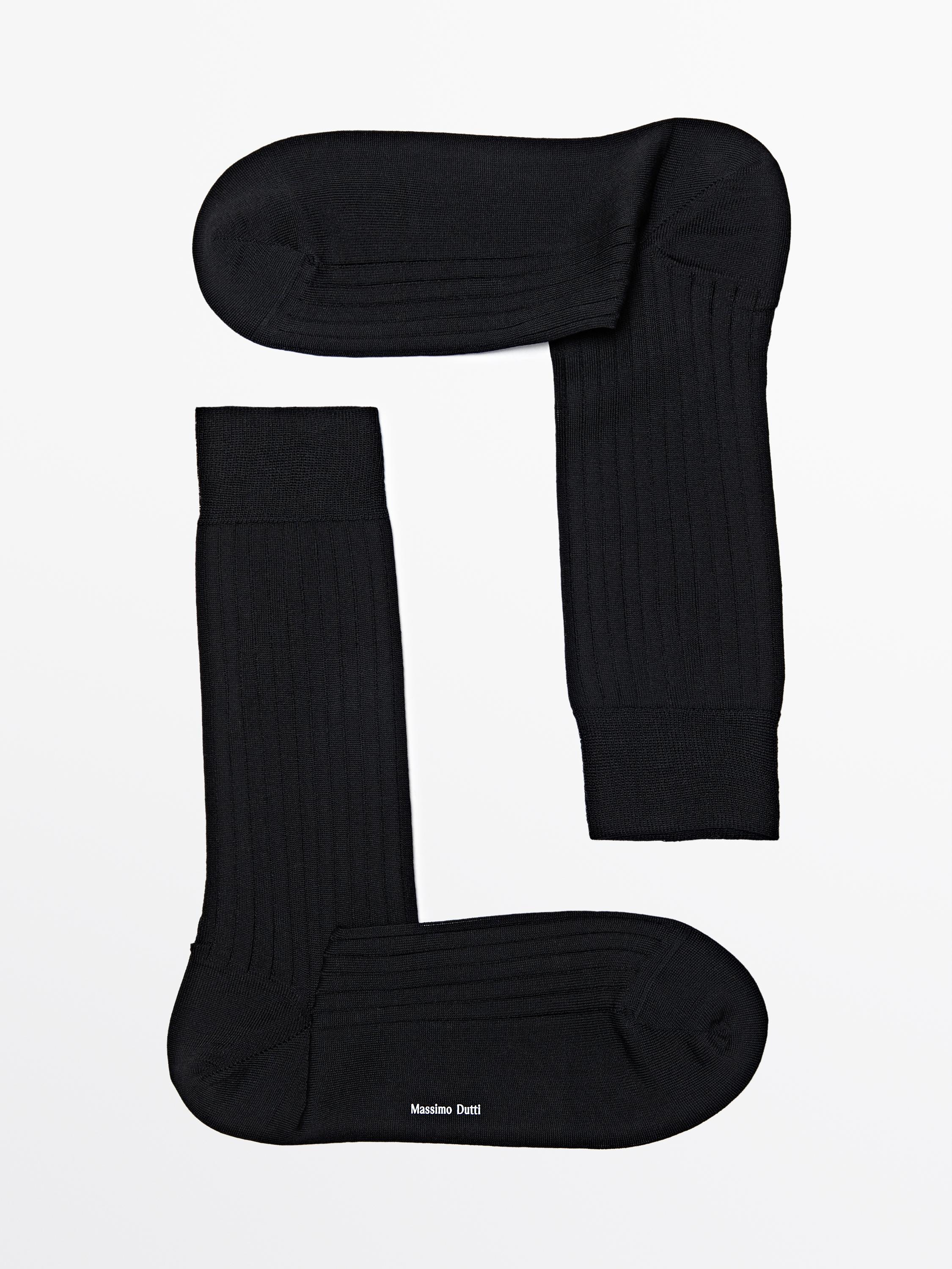 Ribbed smart socks