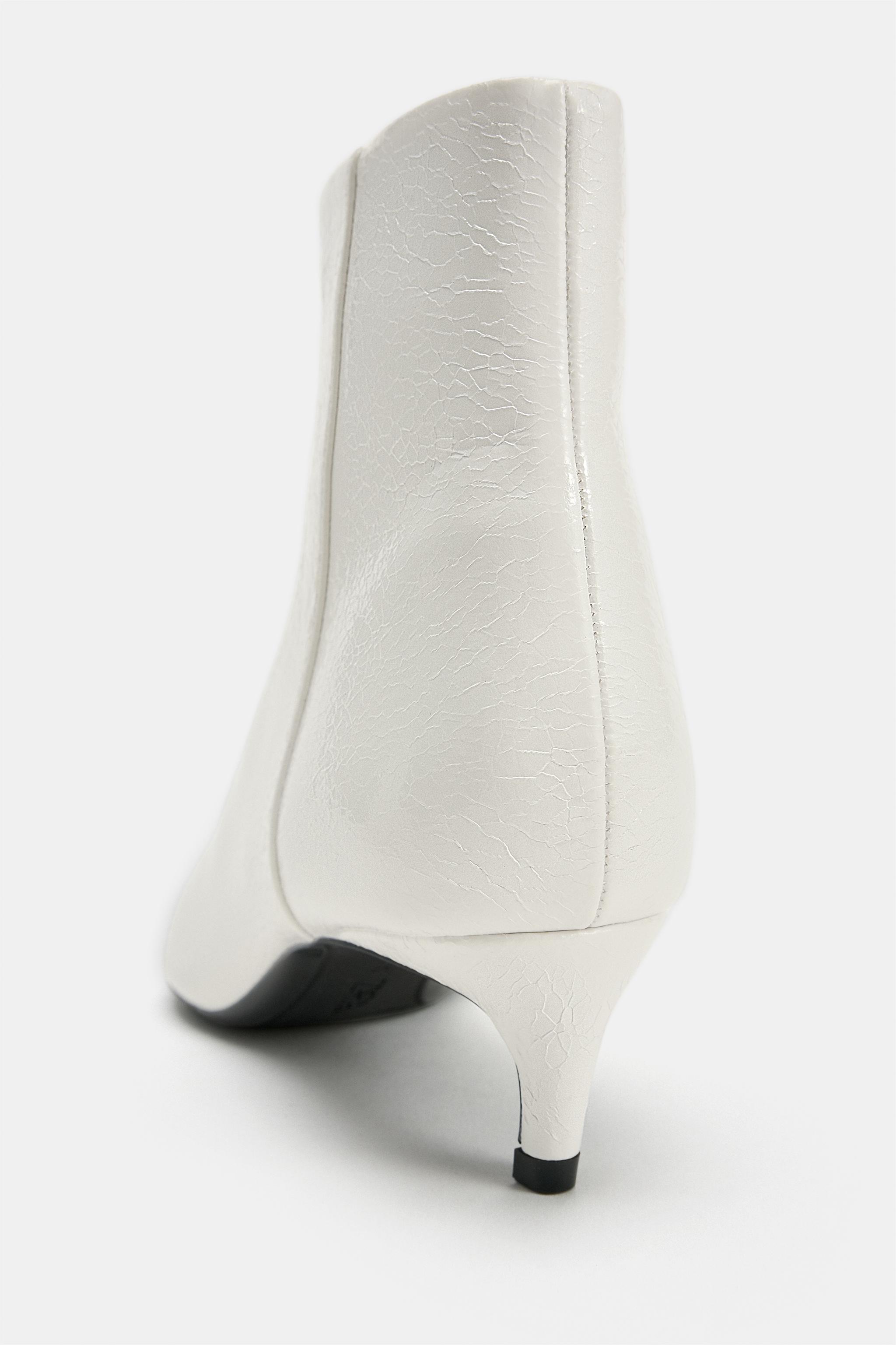 POINTED HEEL ANKLE BOOTS