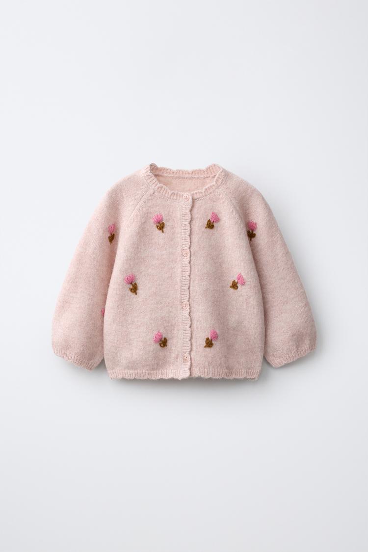 Chaqueta punto flores bordadas