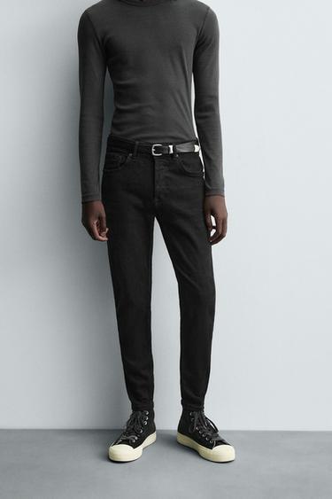 СКИНИ ДЪНКИ СЪС СКЪСЕНА КРОЙКА - Черен от Zara