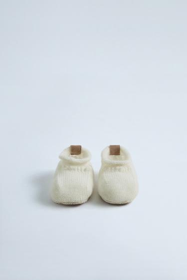 Zara 喀什米爾山羊絨嬰兒鞋 - 米白色