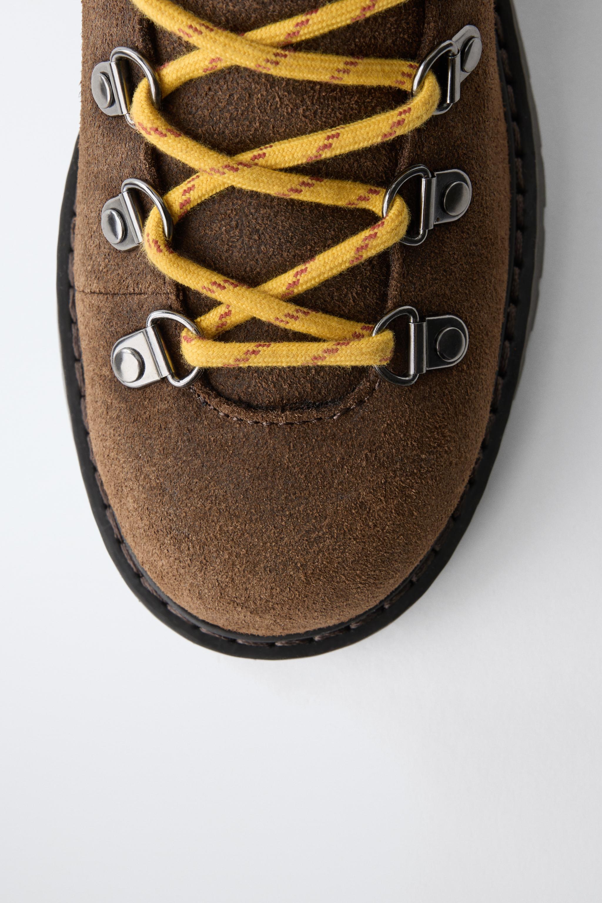 LEATHER HIKING BOOTS WITH LACES