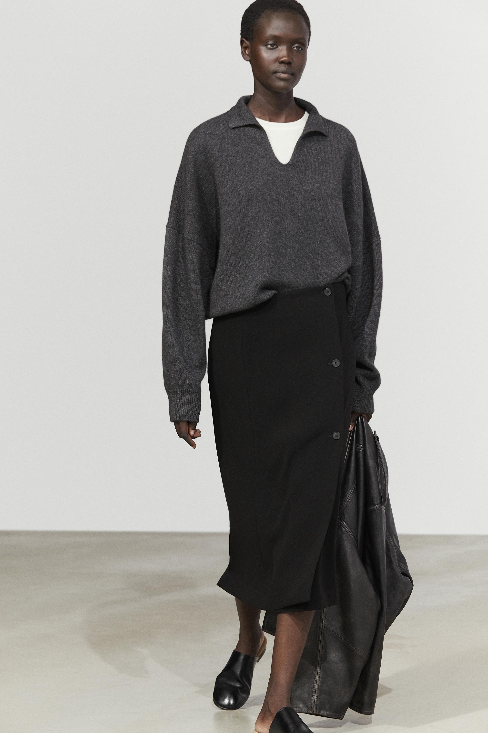 Midi skirt with button detail