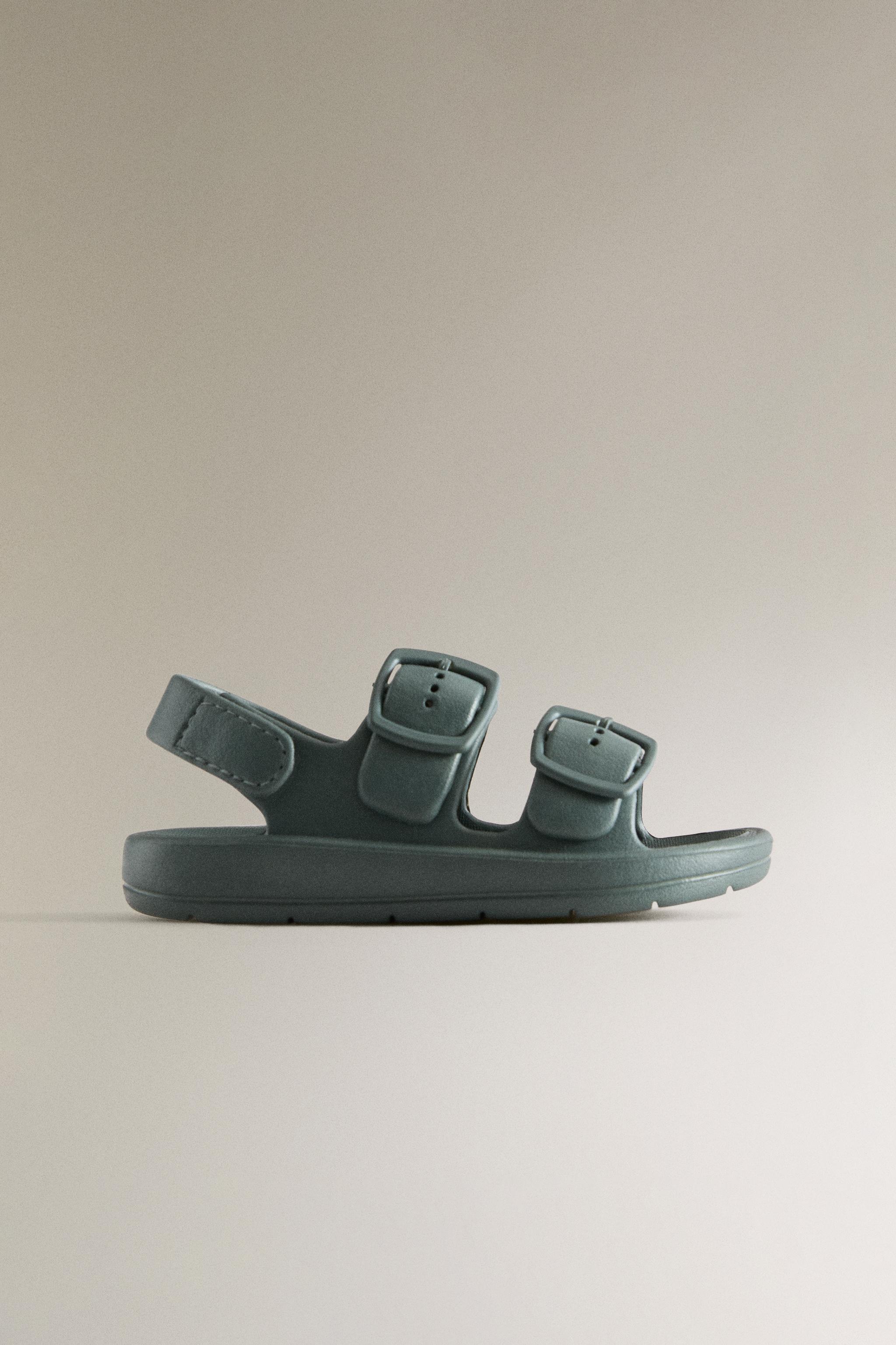 SANDALES BOUCLES VOLUME