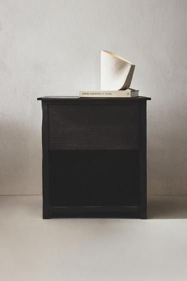 OAK BEDSIDE TABLE - أسود الخاص بـ Zara