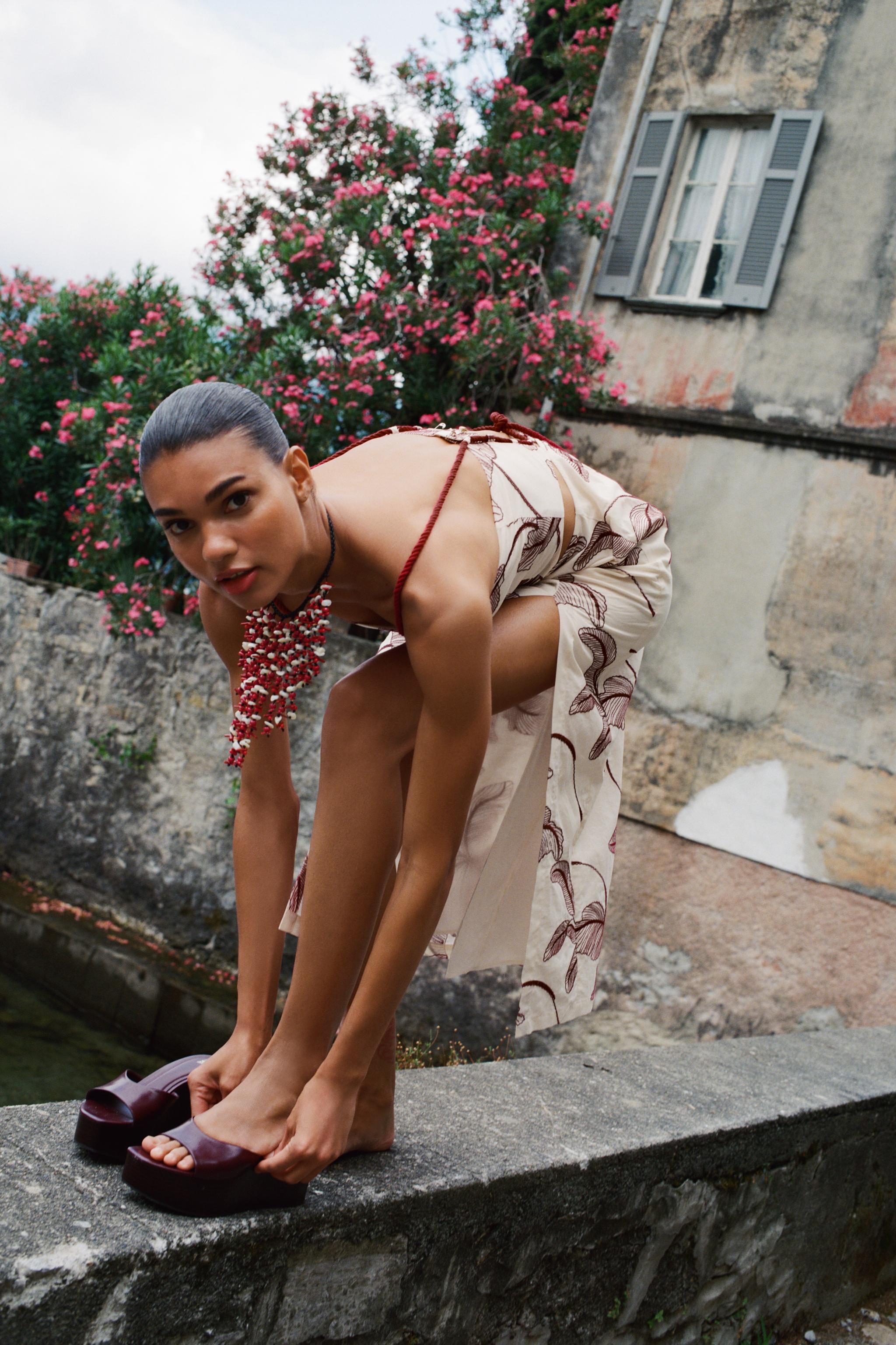 ROBE MIDI BRODÉE ET AJOURÉE
