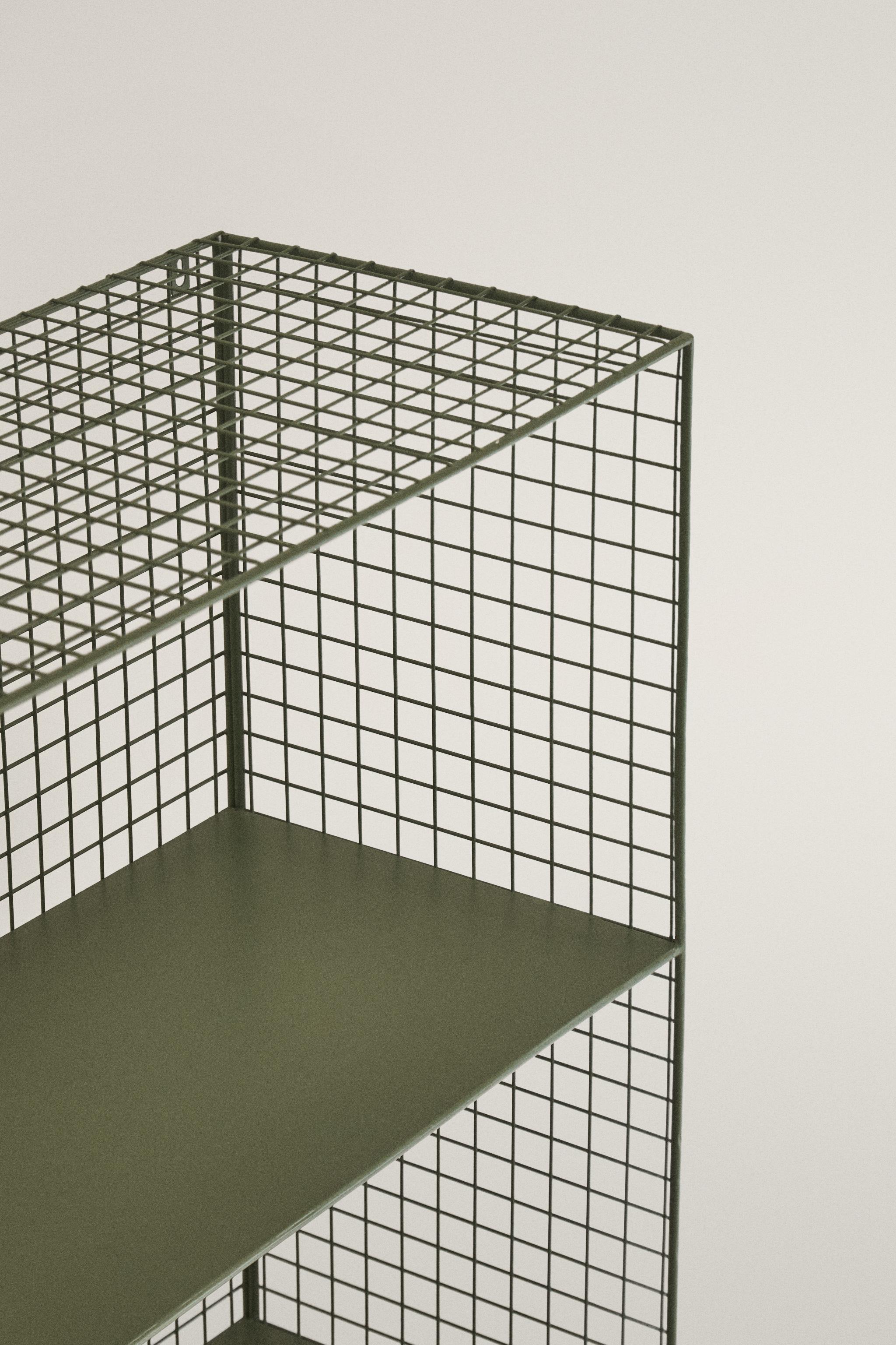 METAL MESH SHELVING UNIT