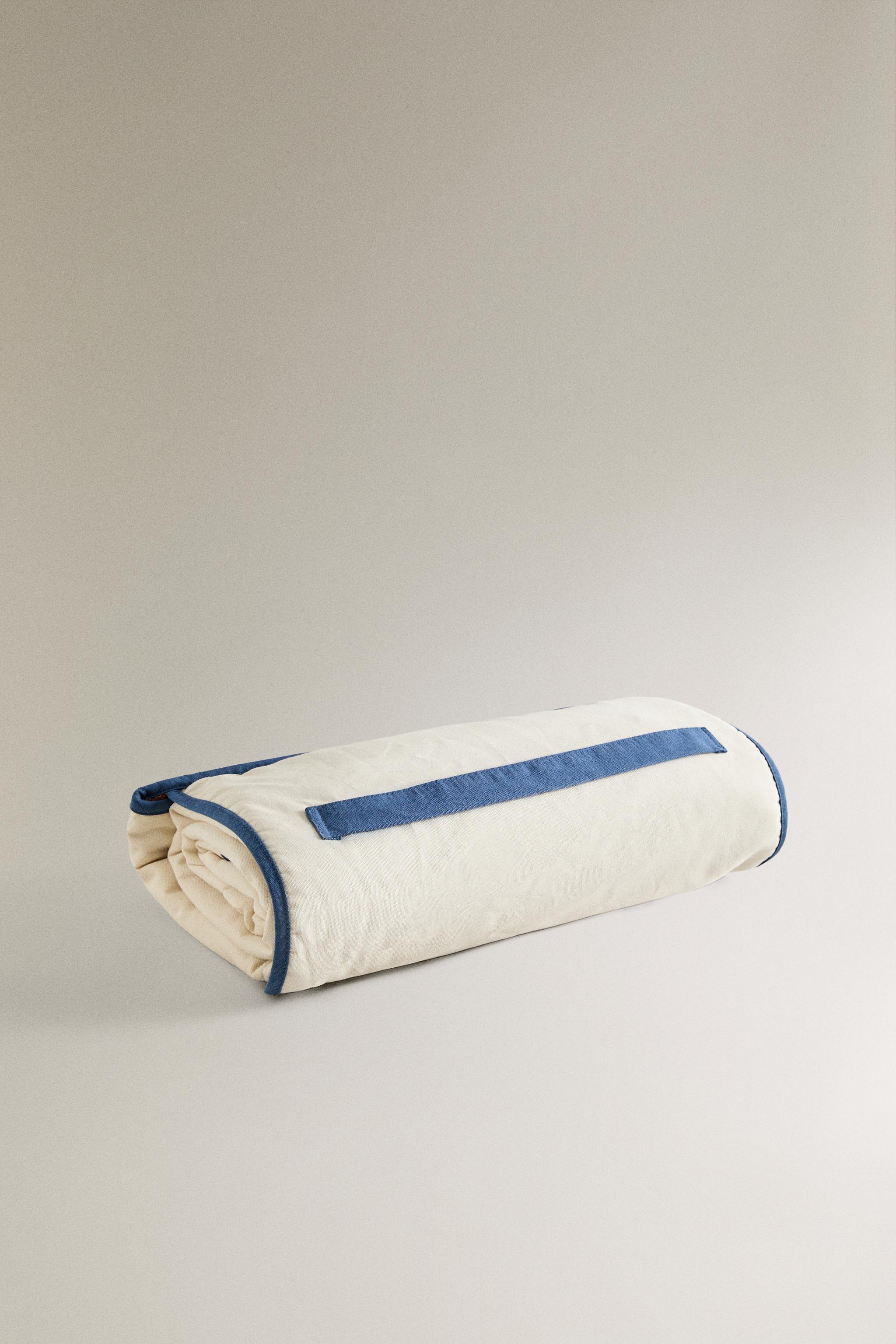 BASE PARASOL PLAGE SERVIETTE